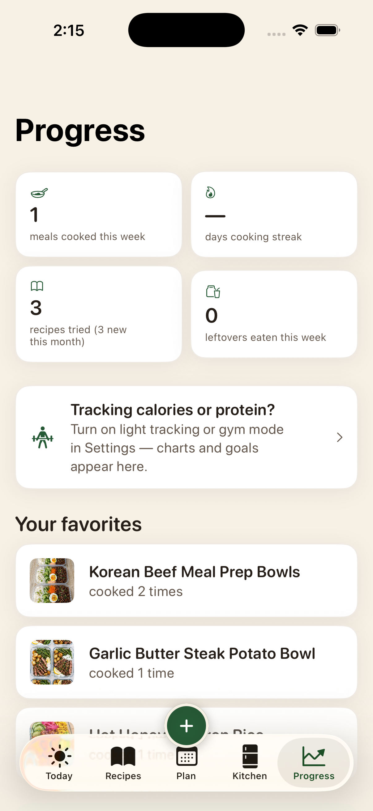Glutt Progress screen with weekly cooking insights.